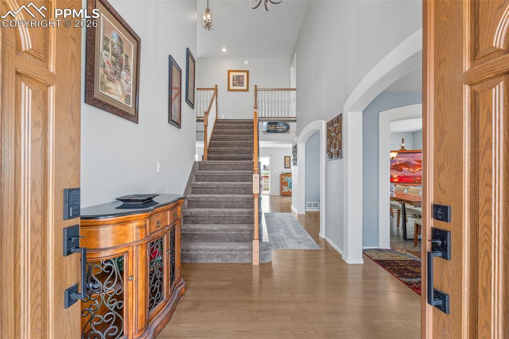 Image 5 of 47: Entry