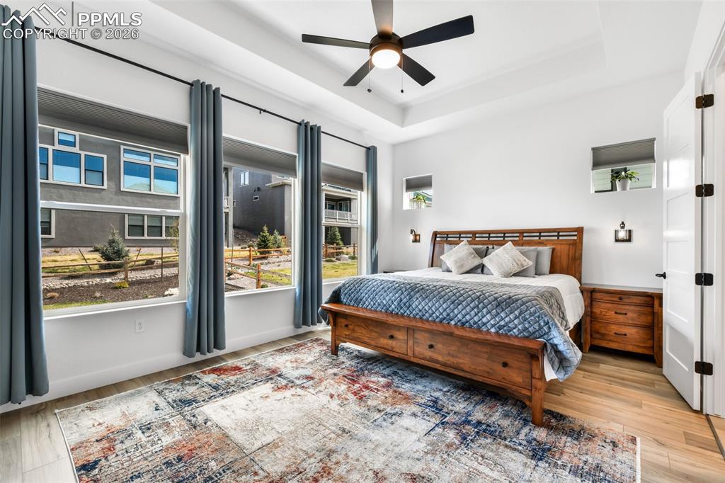 Image 19 of 50: Kitchen