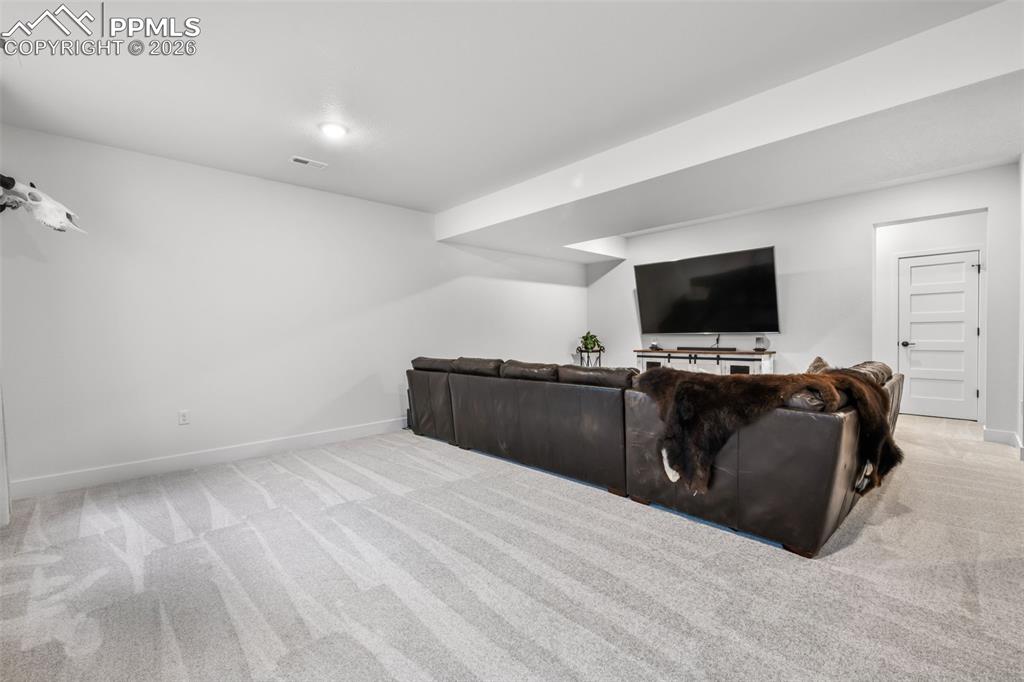 Image 29 of 50: Mud Room