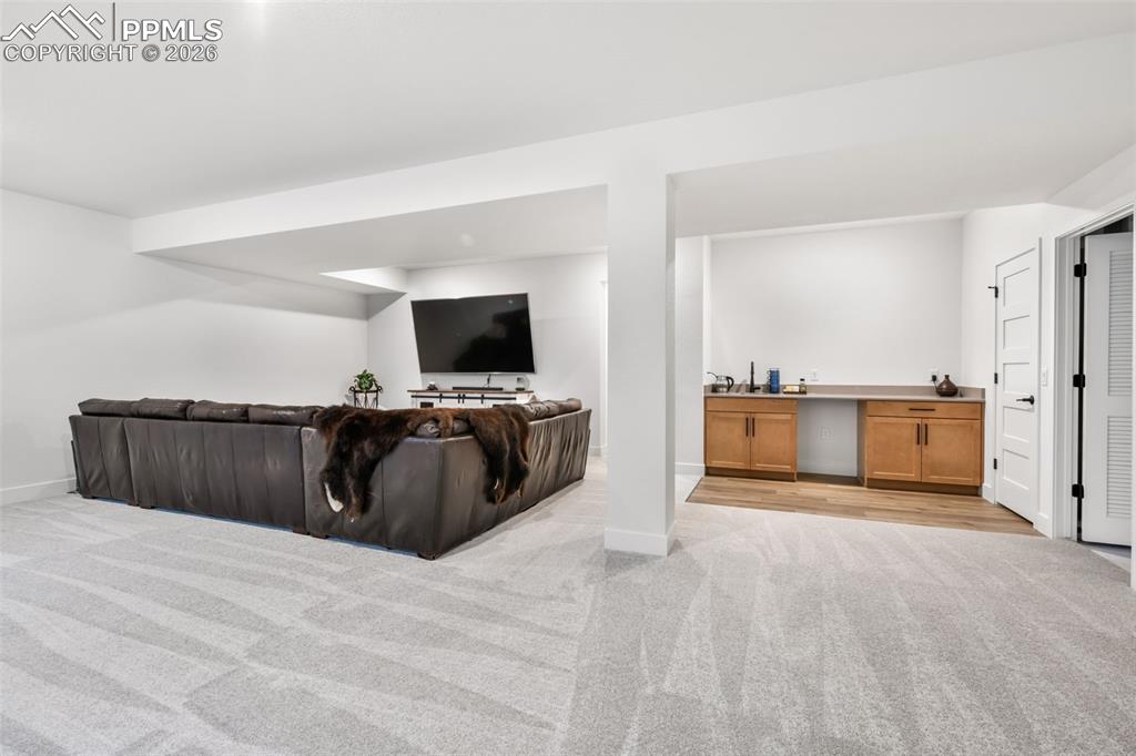 Image 31 of 50: Family Room