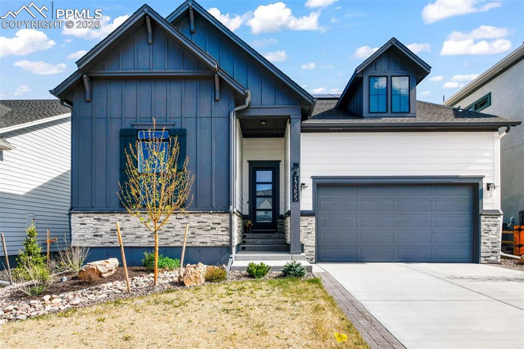 Image 44 of 50: Back of Structure