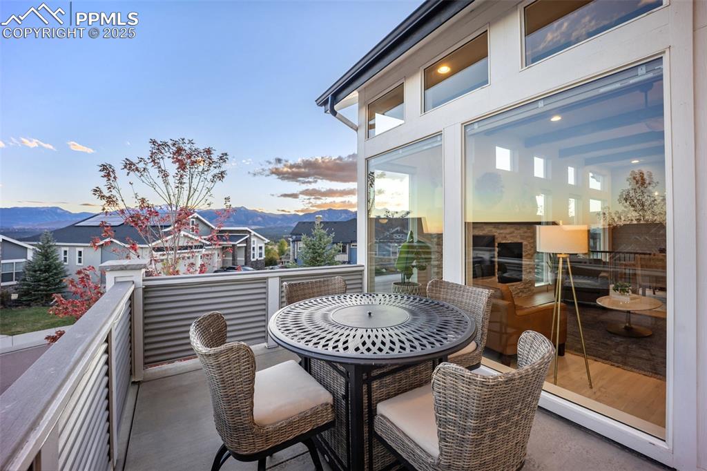 Image 10 of 50: A great space to enjoy morning coffee or evenings with friends and family.