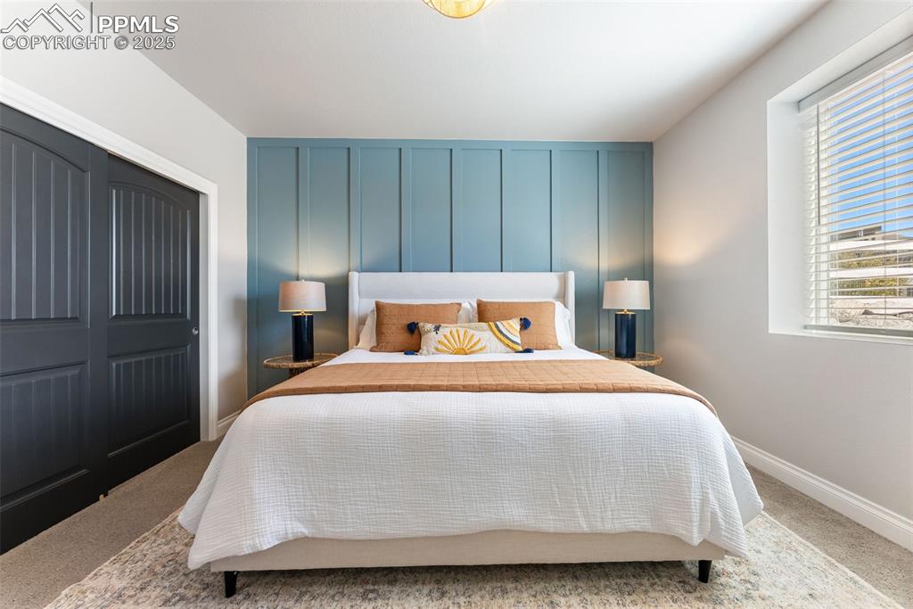 Image 41 of 50: Bedroom