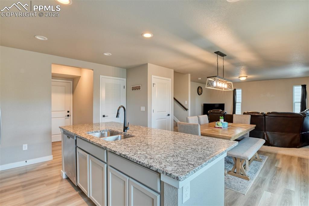 Image 10 of 26: Kitchen