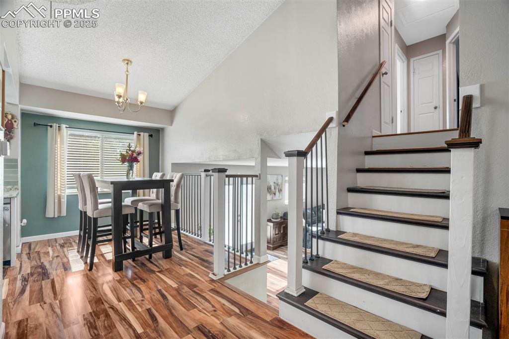 Image 8 of 43: Dining Area