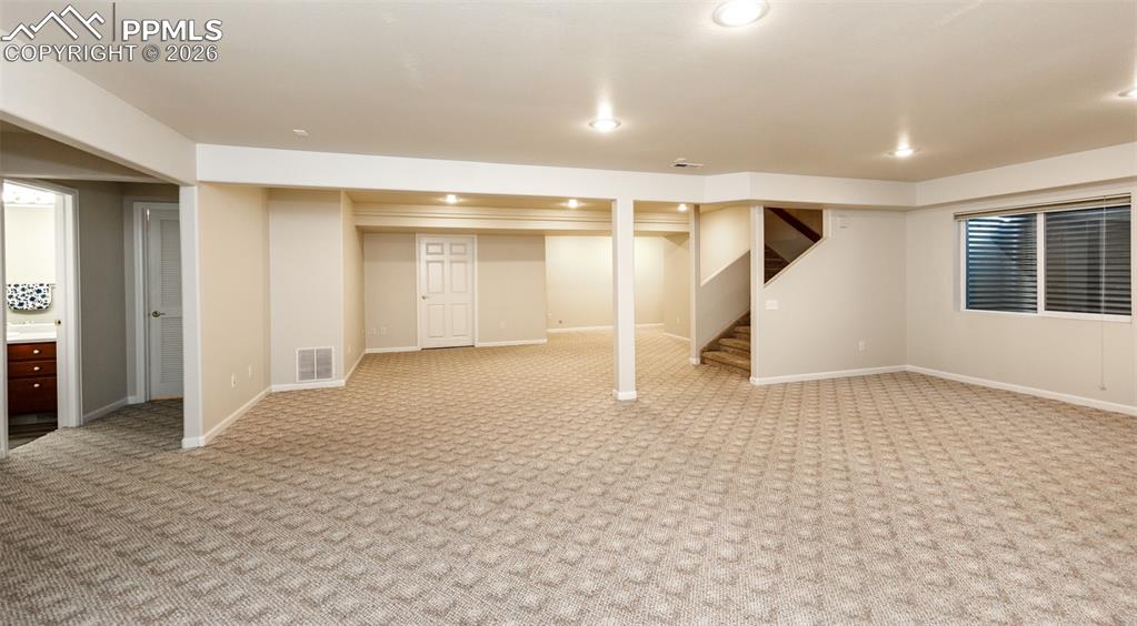 Image 32 of 39: Family Room