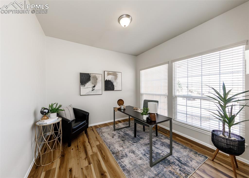 Image 4 of 39: Office