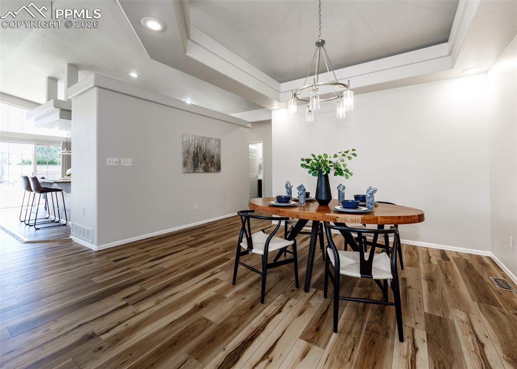 Image 5 of 39: Dining Area