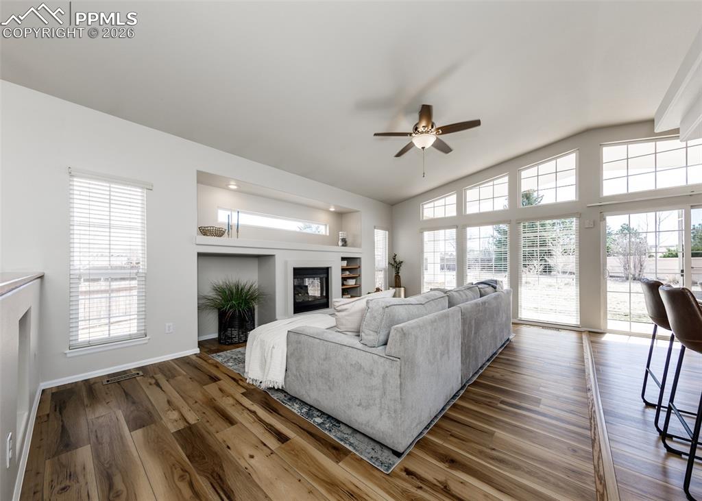 Image 7 of 39: Living Room