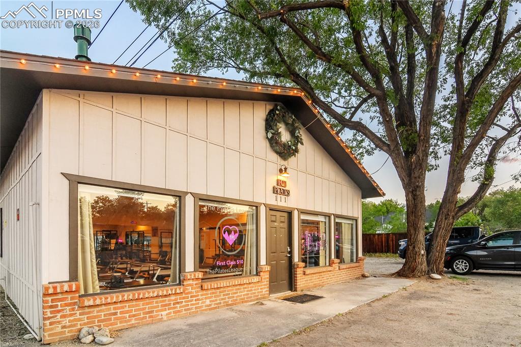 Image 2 of 7: Front of Structure