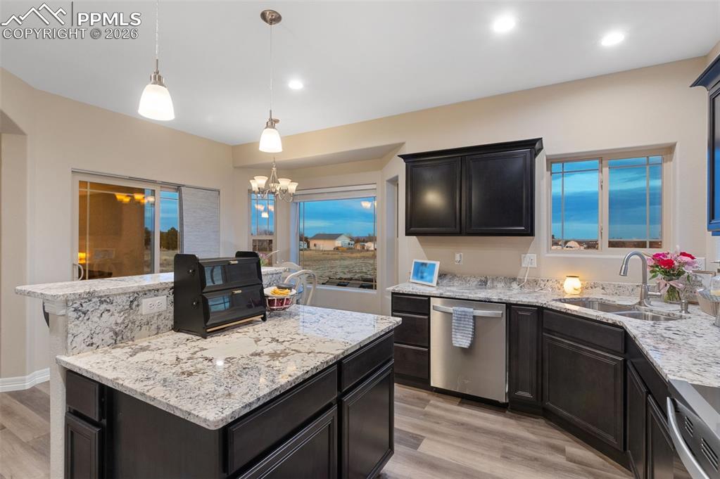 Image 15 of 34: Kitchen