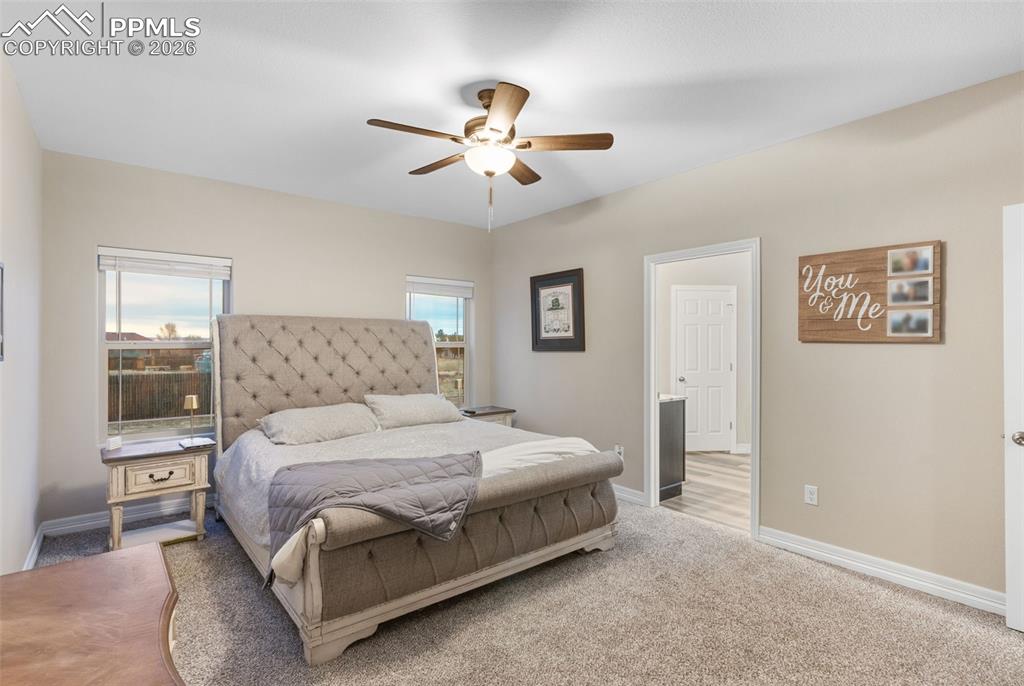 Image 18 of 34: Bedroom