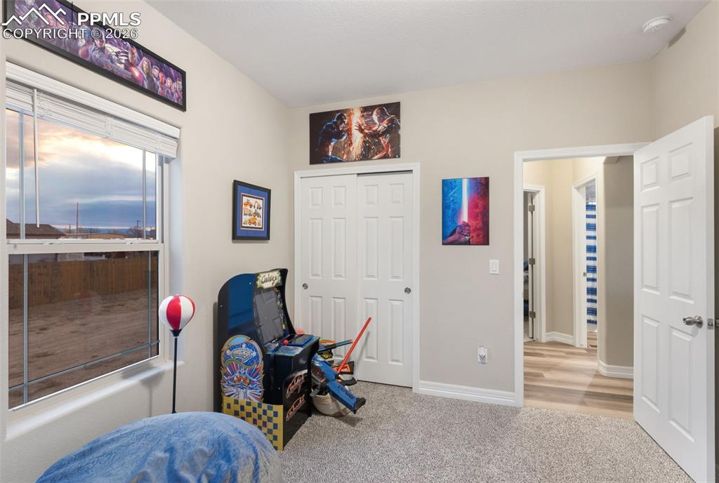 Image 28 of 34: Sitting Room