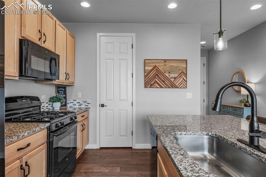 Image 12 of 50: No Description Available