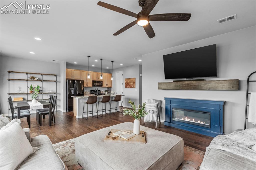 Image 22 of 50: No Description Available