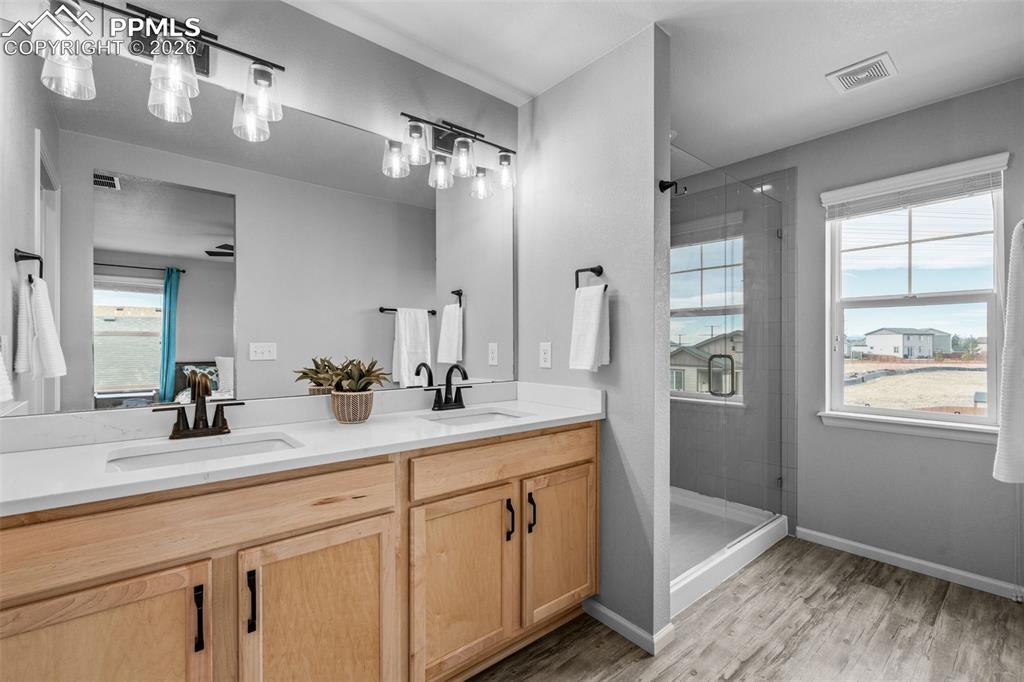 Image 31 of 50: No Description Available