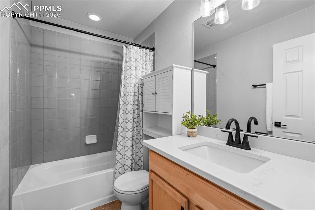 Image 35 of 50: No Description Available