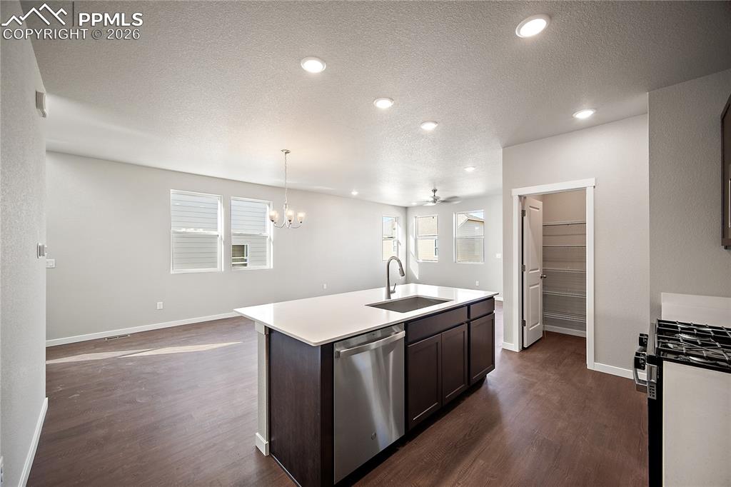 Image 14 of 42: Kitchen