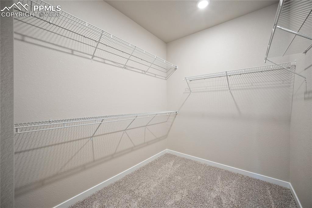 Image 22 of 42: Closet