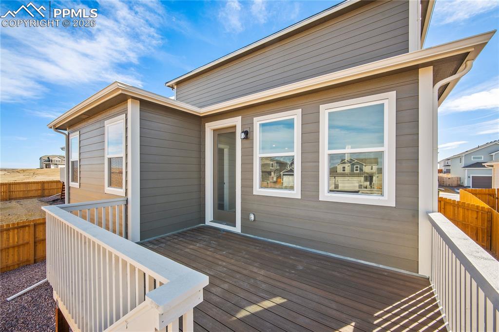 Image 40 of 42: Deck