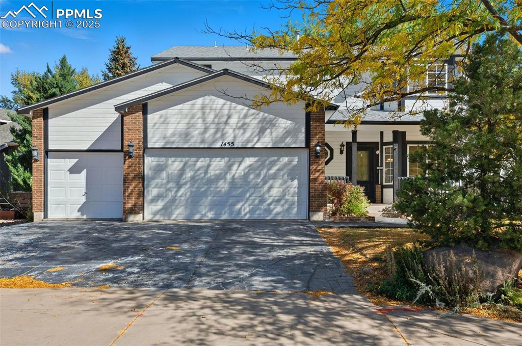 Image 2 of 50: Front of Structure