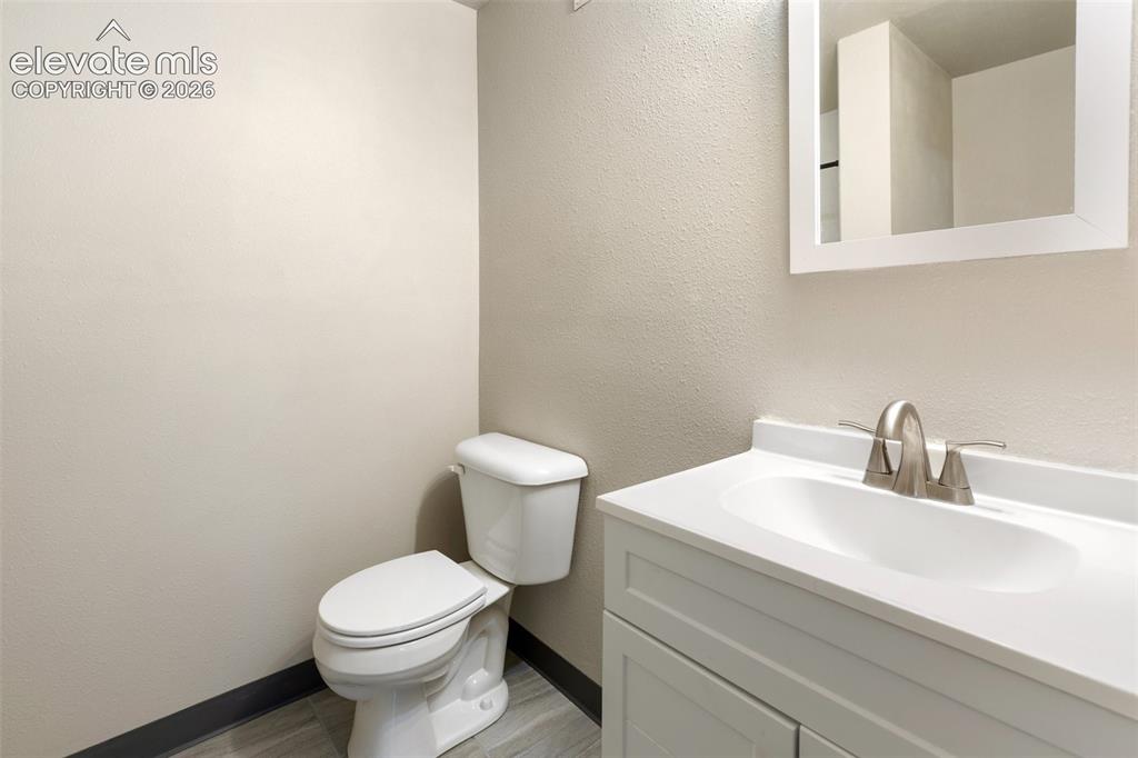 Image 13 of 23: Bathroom