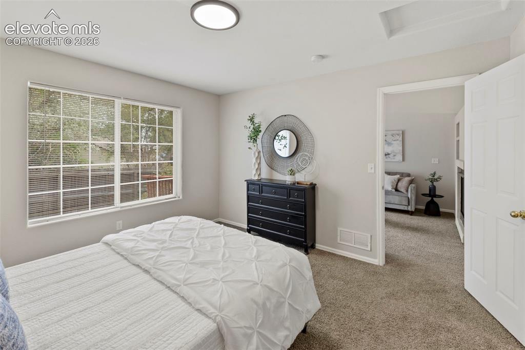 Image 23 of 48: Master Bedroom