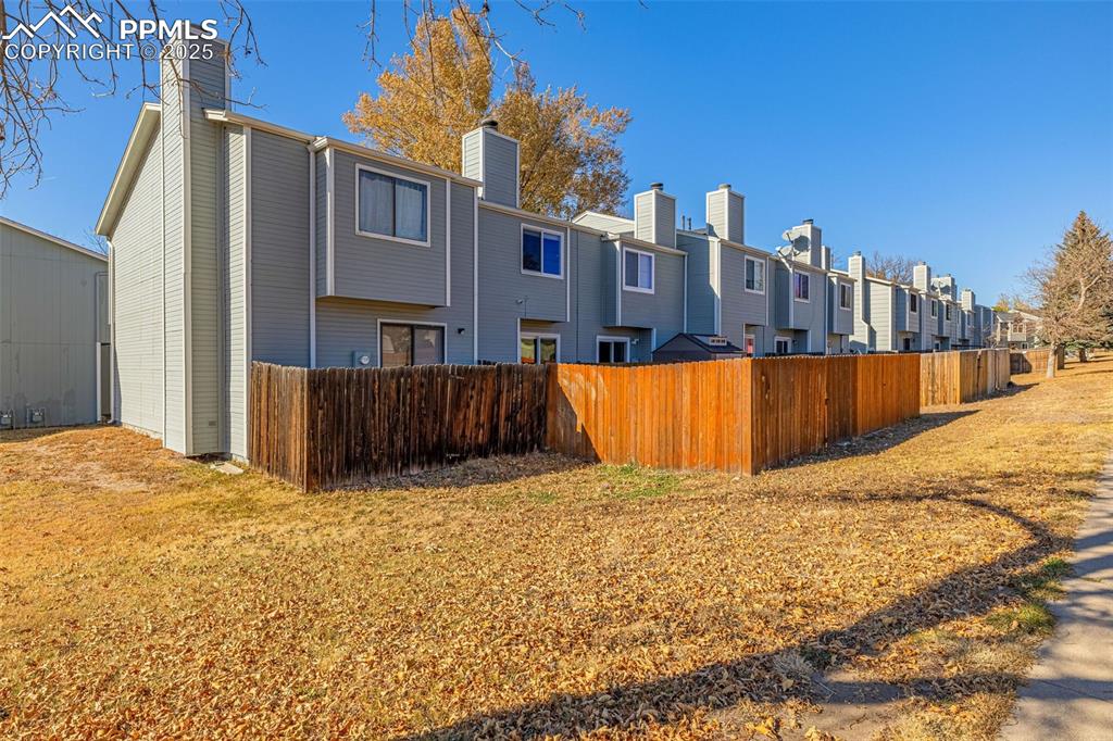 Image 29 of 29: Back of Structure