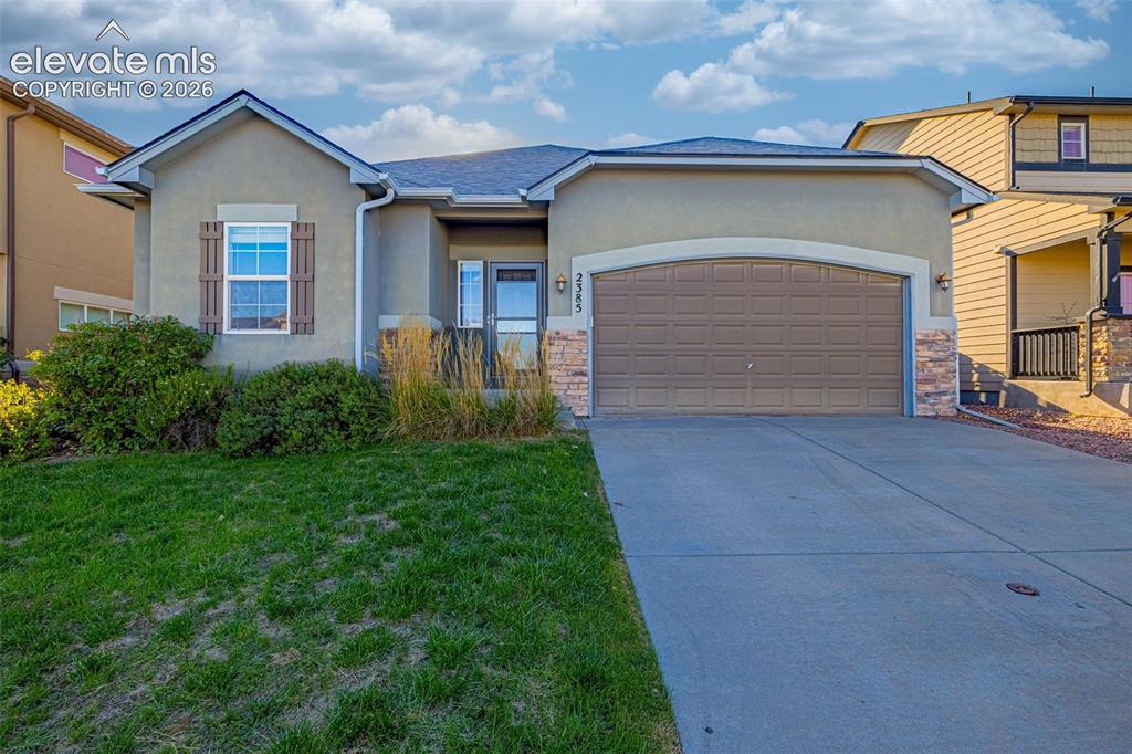 Image 1 of 39: 6 bedroom, 3 full bathrooms