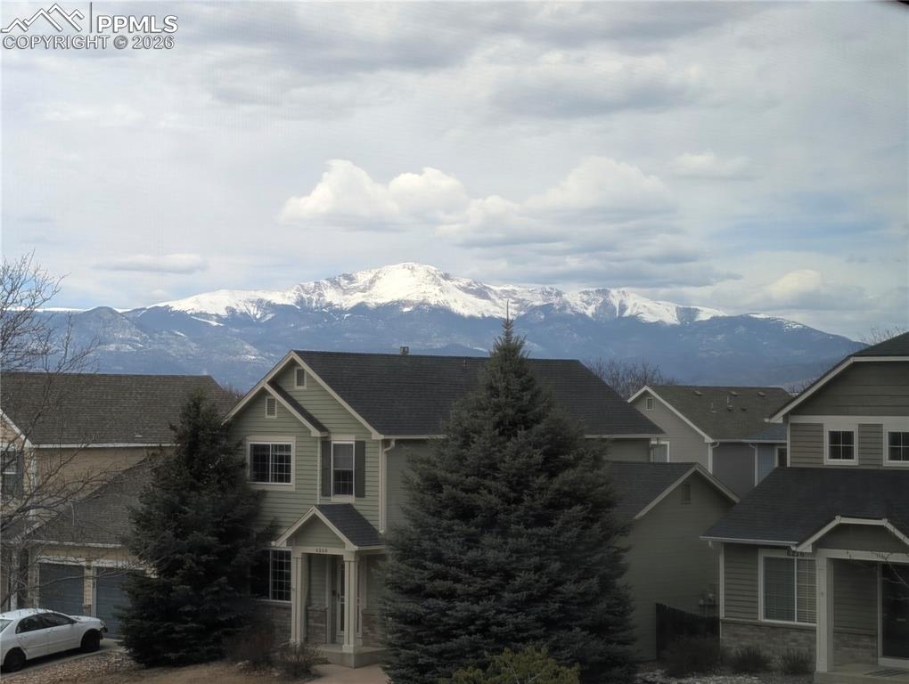 Image 24 of 30: view of Pikes Peak from bed 3