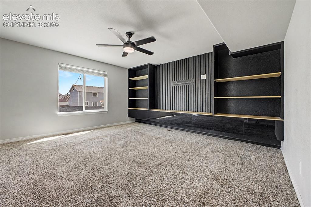 Image 10 of 39: Living Room