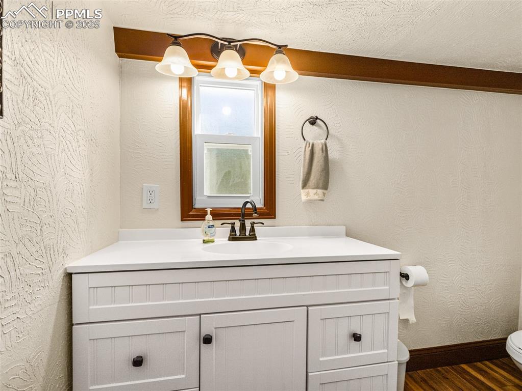 Image 12 of 39: Bathroom