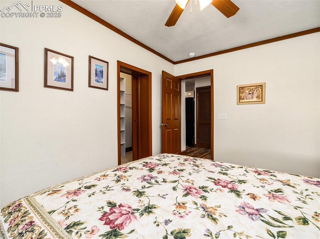 Image 15 of 39: Bedroom