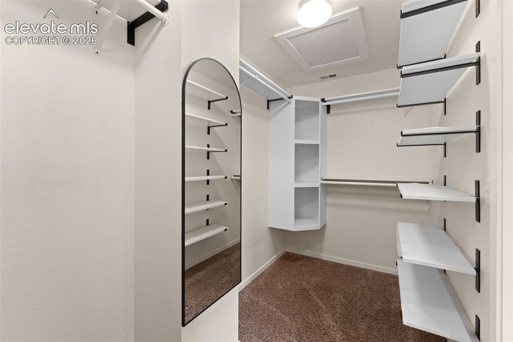 Image 19 of 48: Closet