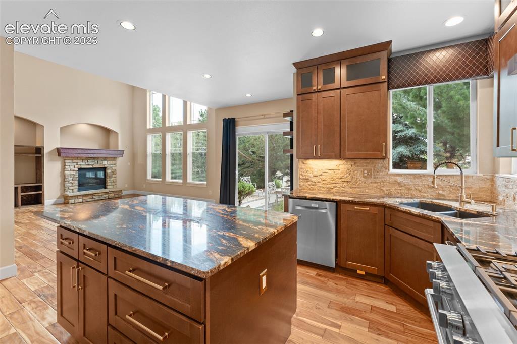 Image 3 of 48: Kitchen