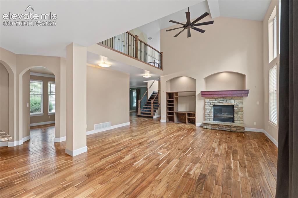 Image 9 of 48: Family Room
