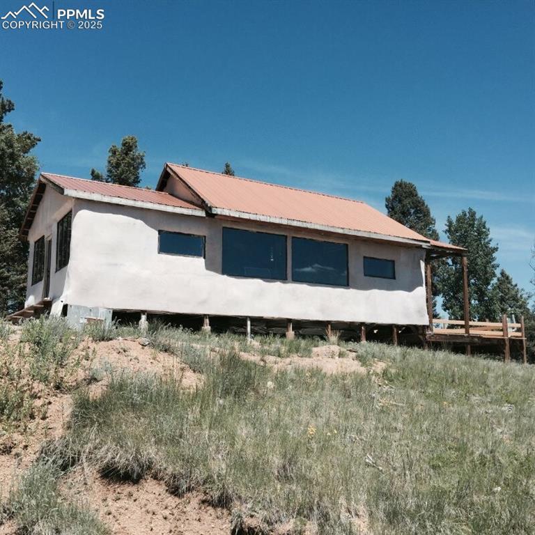 Image 2 of 24: Side of Structure