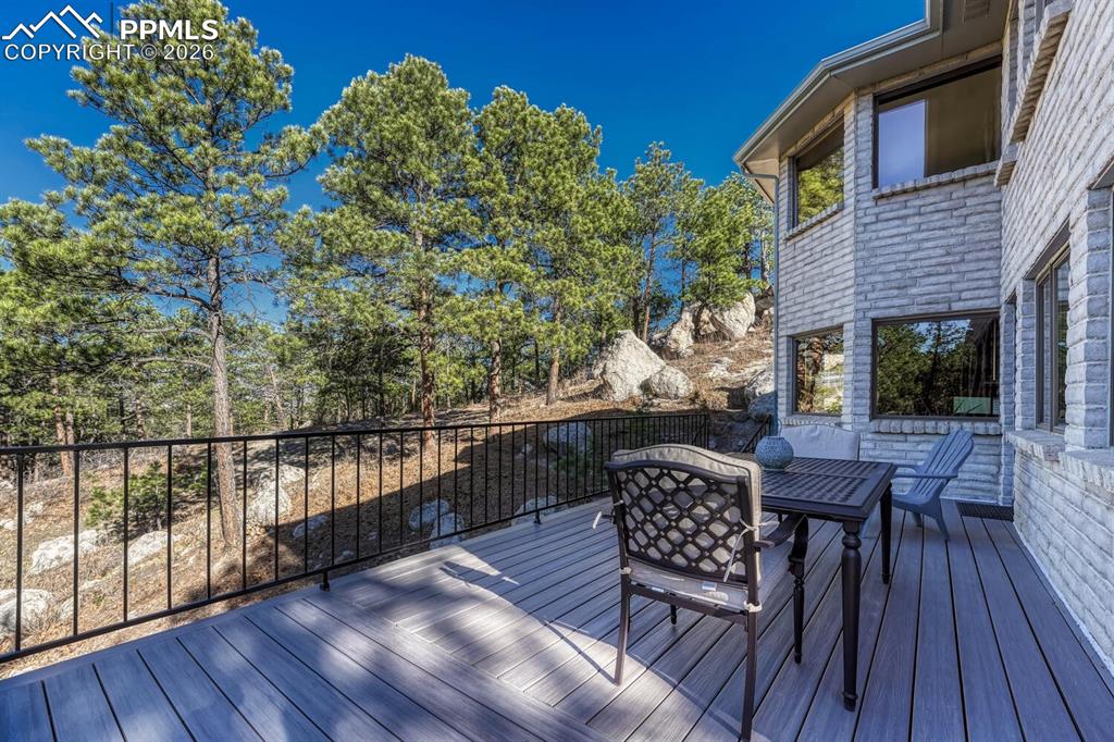 Image 10 of 48: Deck