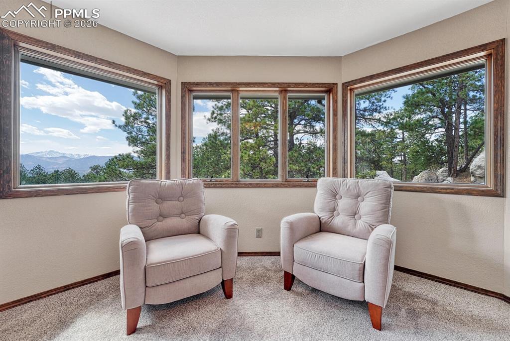 Image 35 of 48: Sitting Room