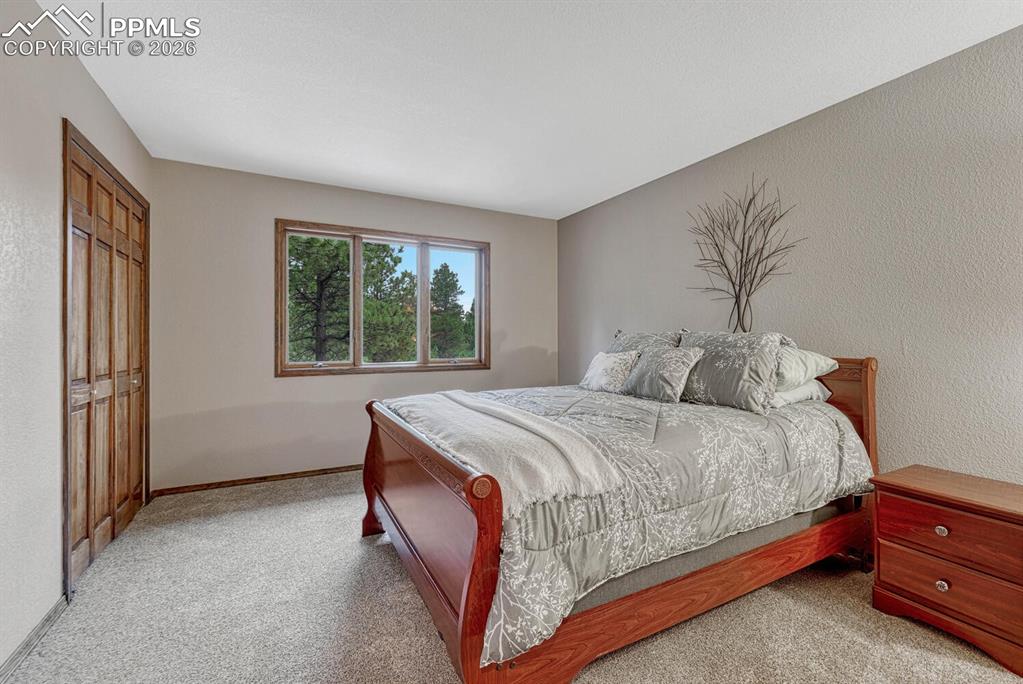 Image 41 of 48: Bedroom