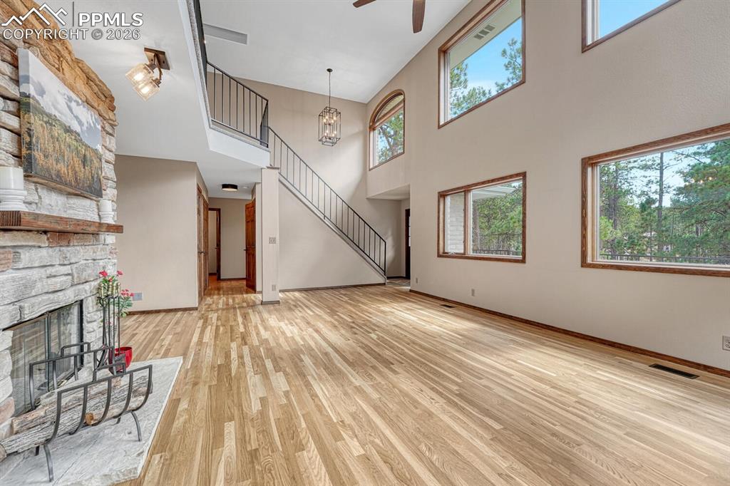 Image 7 of 48: Living Room