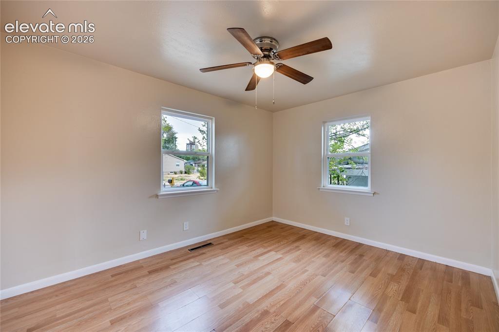 Image 11 of 17: Master Bedroom