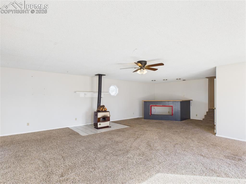 Image 8 of 21: Living Room