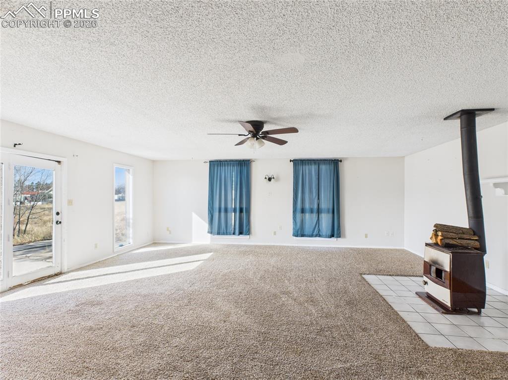 Image 9 of 21: Living Room