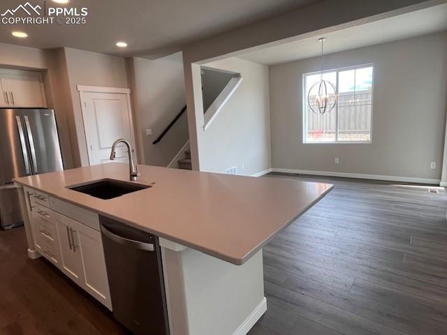 Image 5 of 24: Kitchen