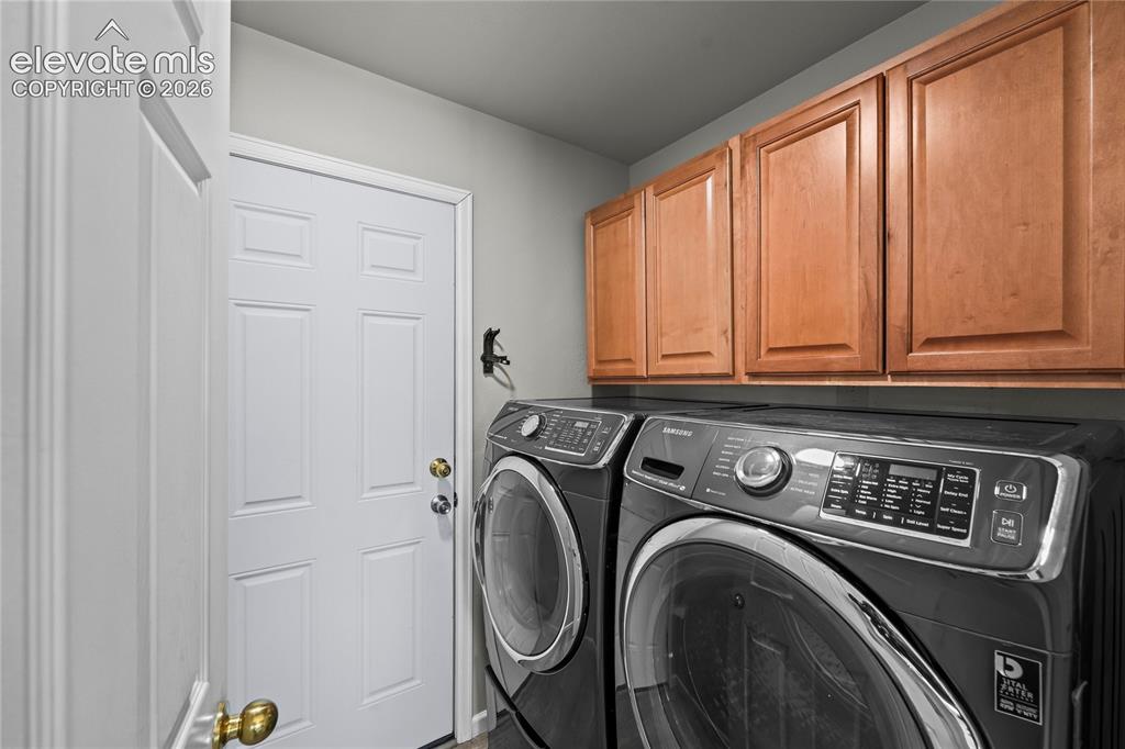 Image 12 of 34: Laundry