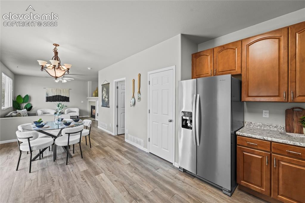 Image 16 of 34: Kitchen