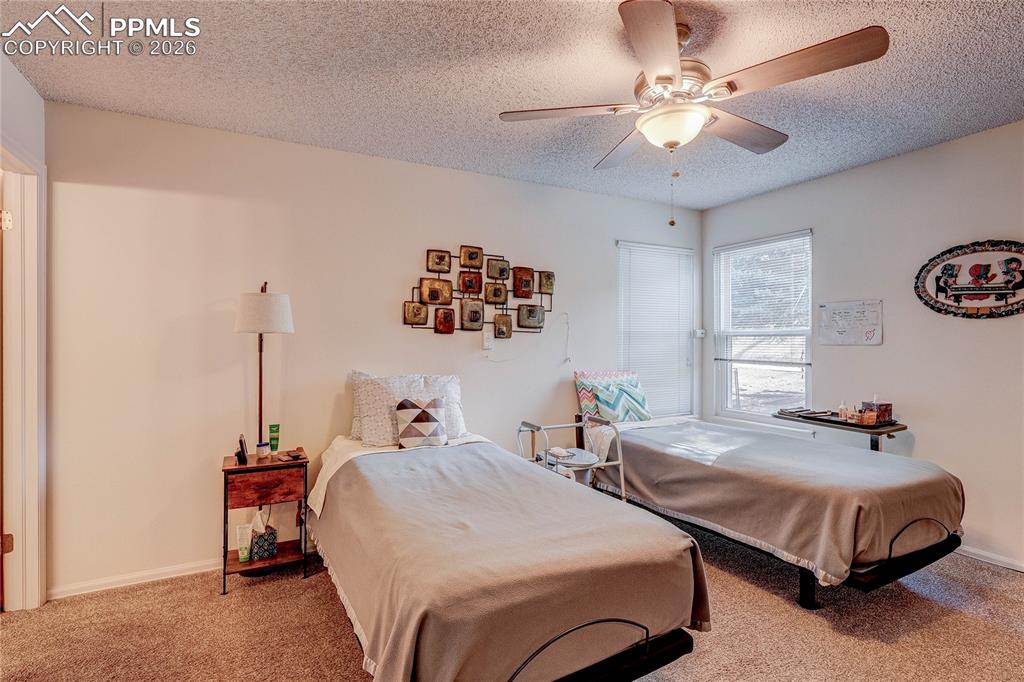 Image 12 of 23: Bedroom