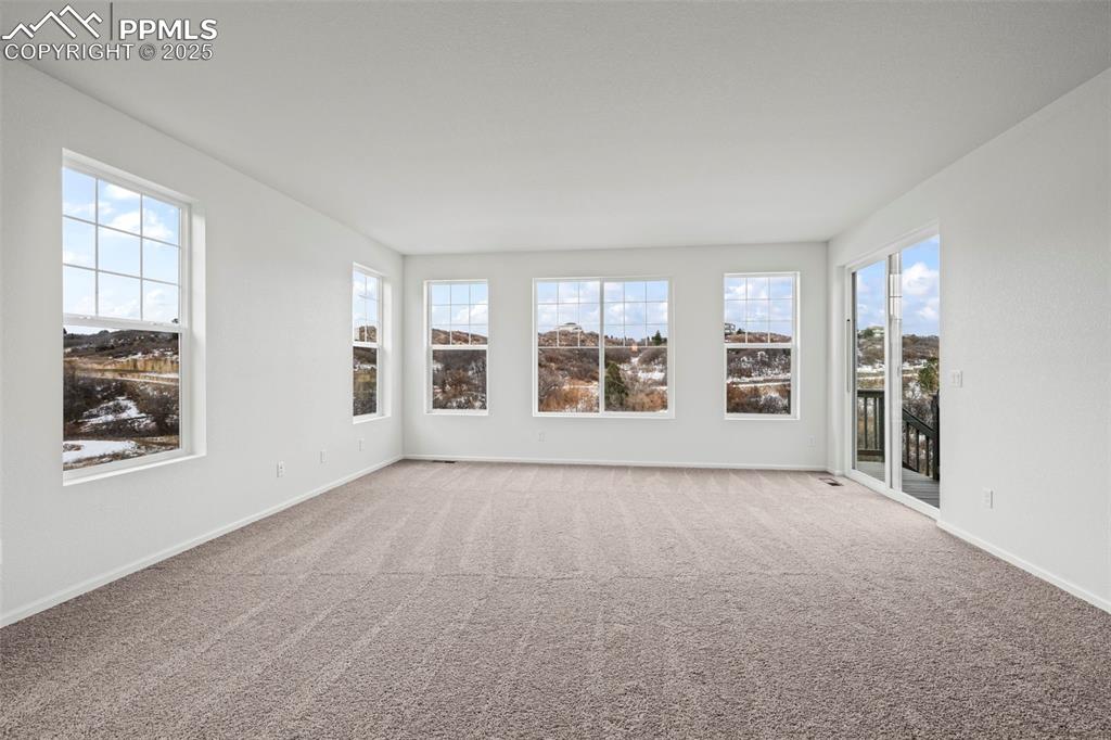 Image 10 of 28: Sun Room