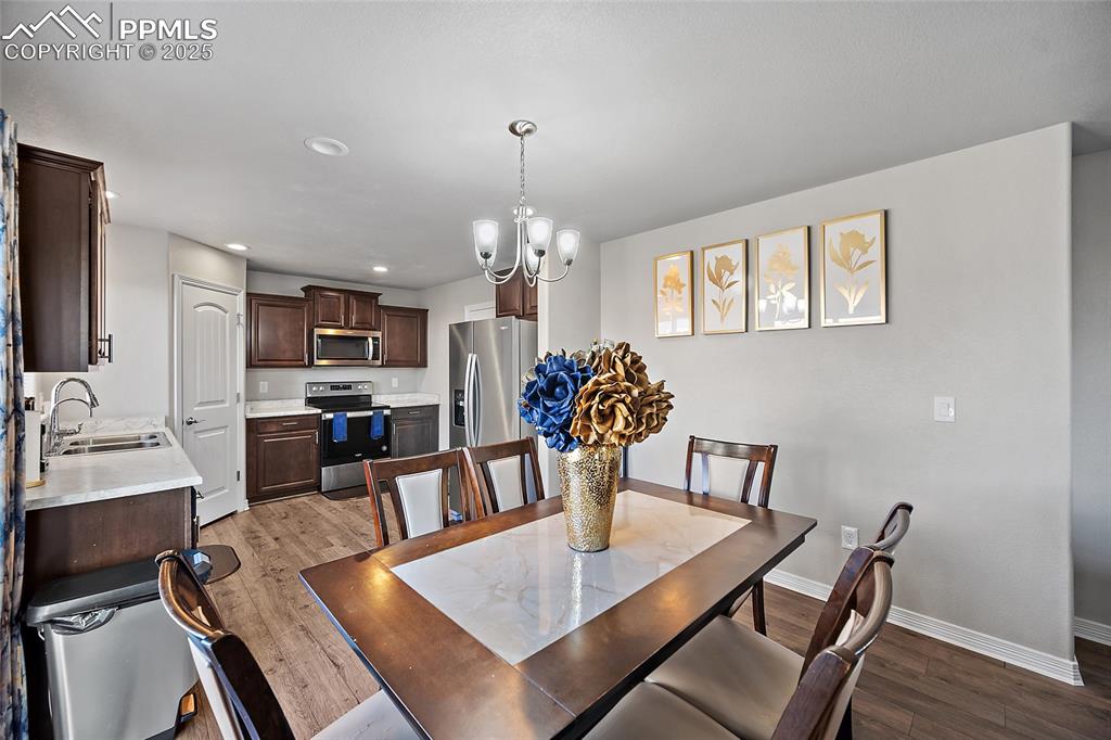 Image 5 of 36: Dining Area